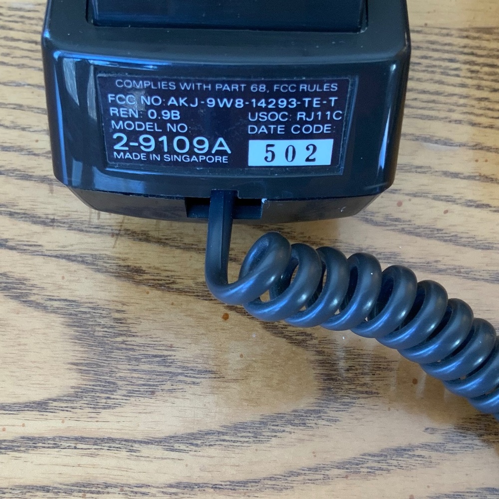 General Electric Corded Wall / Desk Phone - Picture 6 of 7